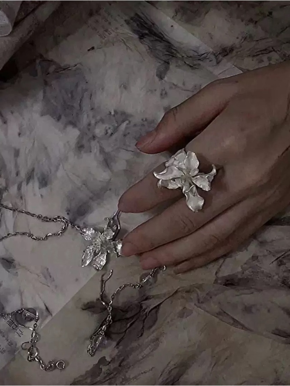 Floral Statement Handmade Ring - Picture 6 of 11